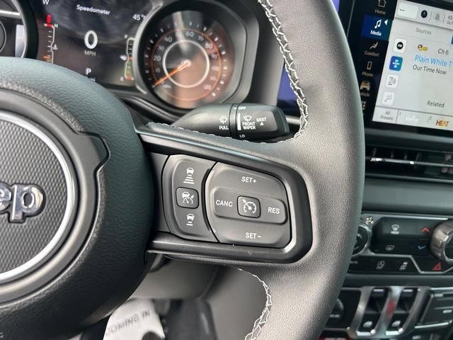 New 2025 Jeep Wrangler Rubicon AWD/4WD image 20