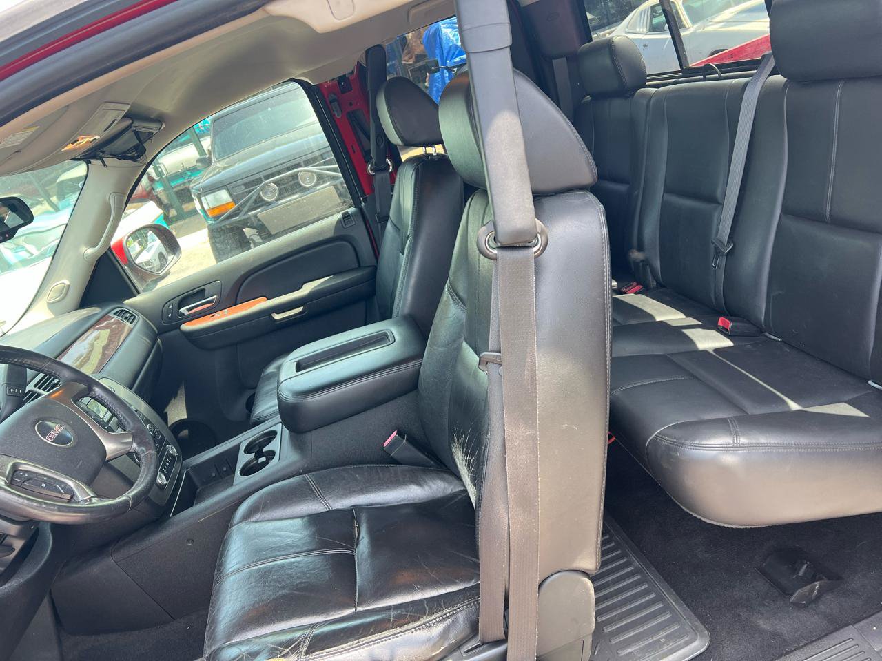 Used 2007 GMC Sierra 2500 SLT w/ Convenience Package AWD/4WD image 9