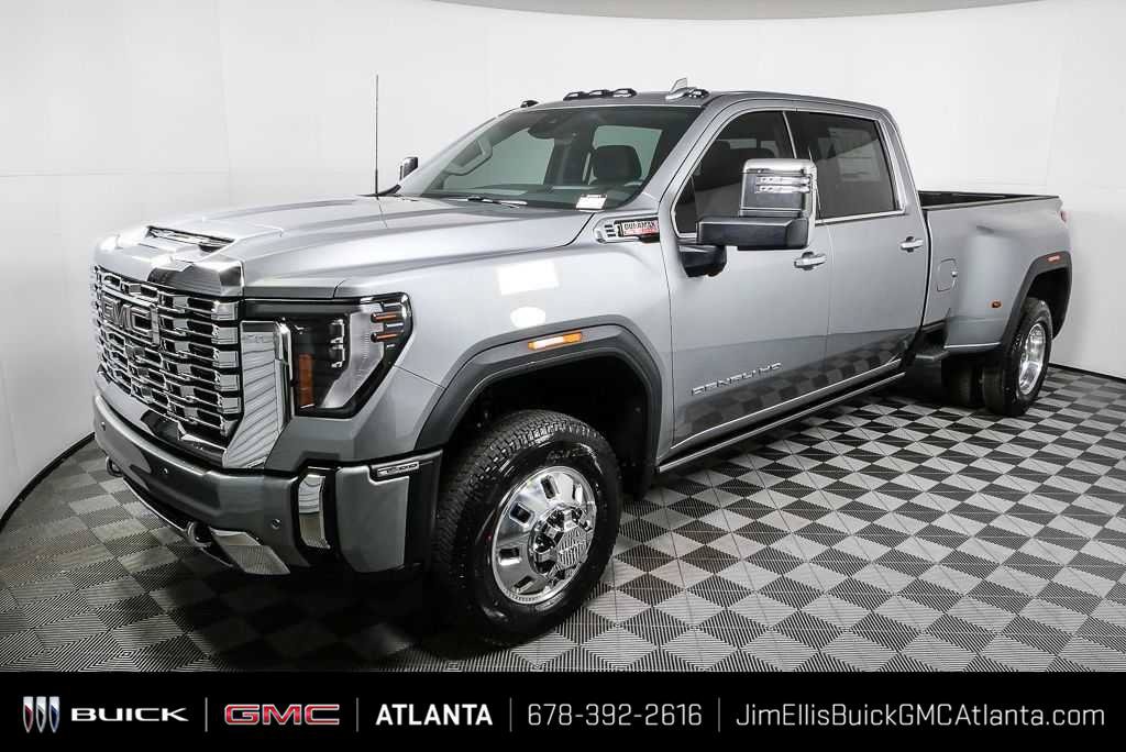 New 2026 GMC Sierra 3500 Denali w/ Denali Reserve Package AWD/4WD image 2