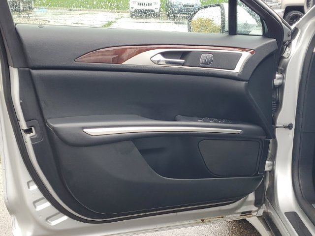 Used 2016 Lincoln MKZ AWD w/ Equipment Group 300A Reserve image 9