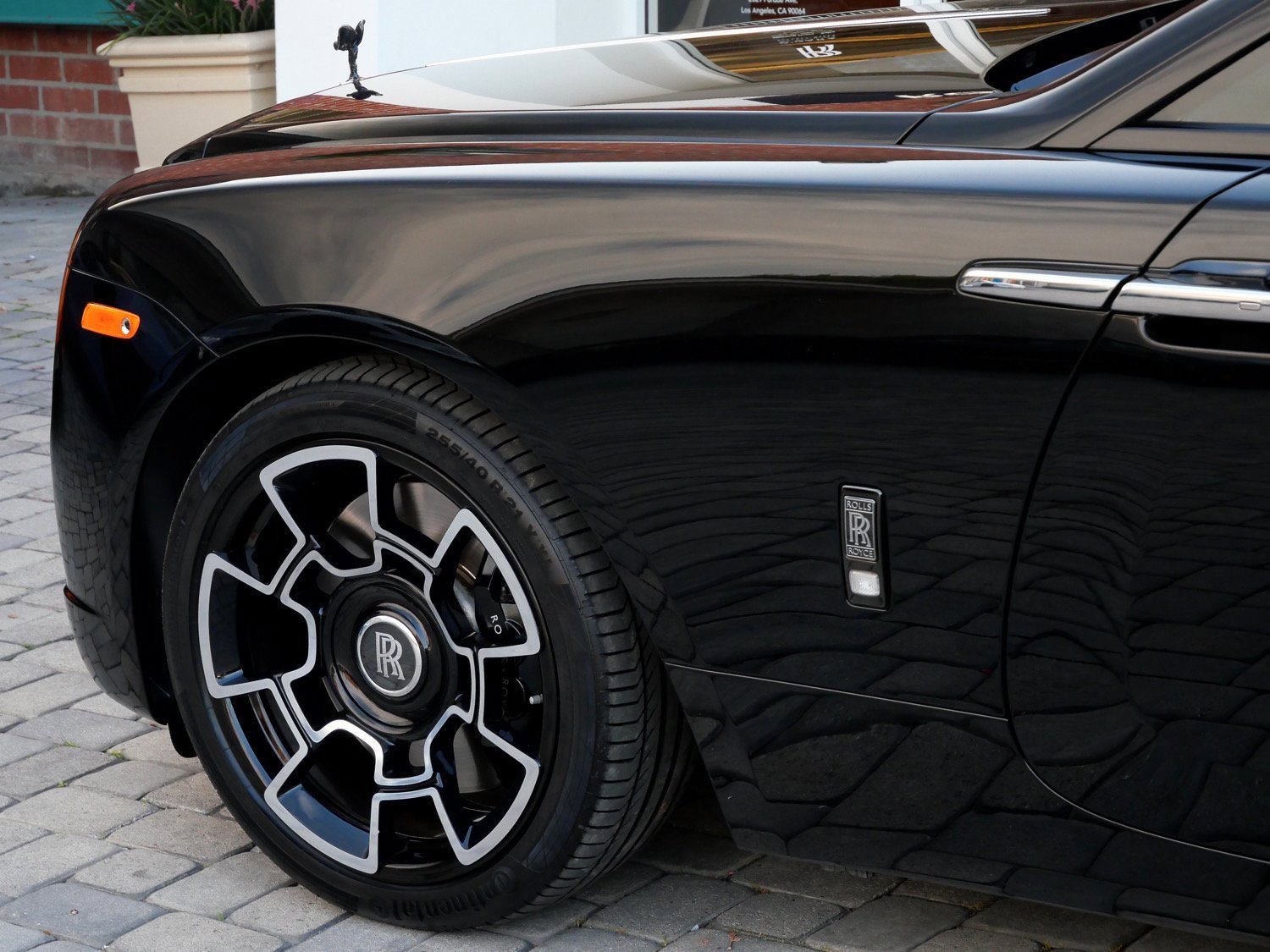 Used 2017 Rolls-Royce Wraith image 13