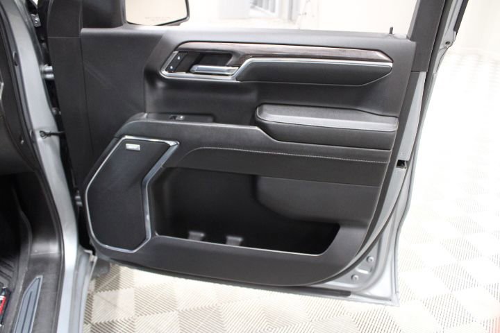 Used 2024 Chevrolet Silverado 1500 LTZ w/ LTZ Premium Package image 24
