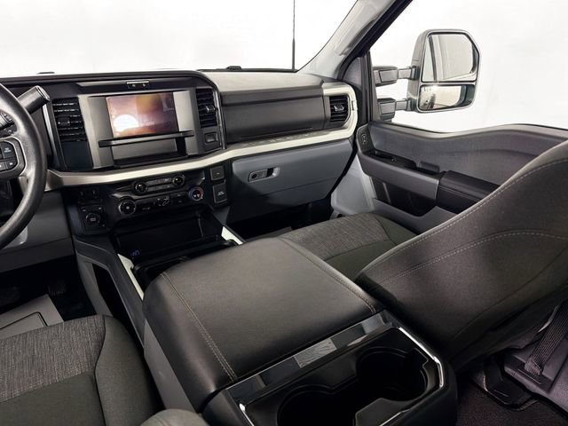 Used 2025 Ford F450 XLT w/ 360-Degree Camera Package image 22