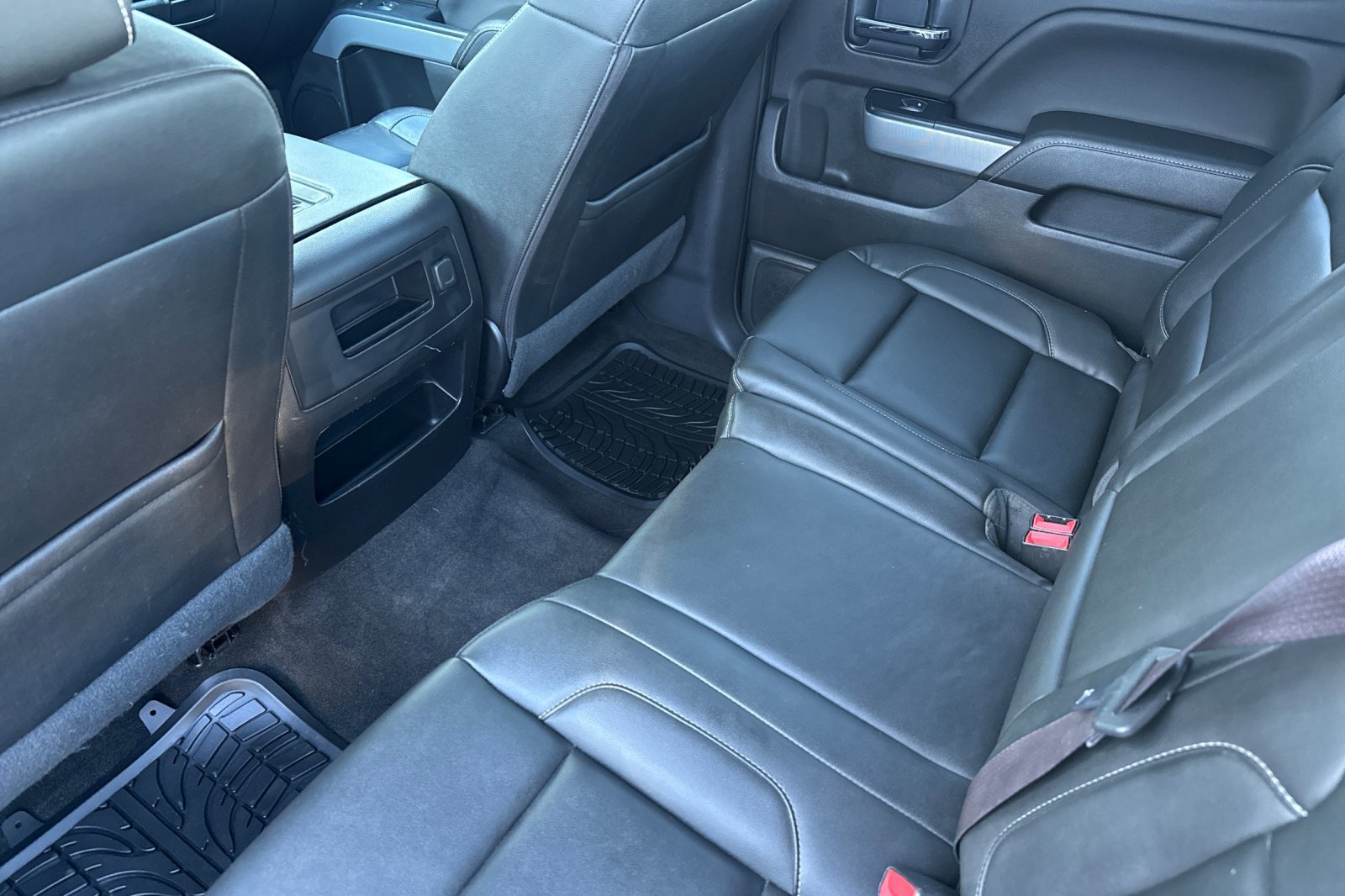 Used 2017 Chevrolet Silverado 1500 LTZ Z71 w/ Midnight Edition AWD/4WD image 13