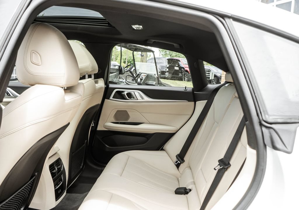 Used 2023 BMW i4 eDrive35 w/ Premium Package RWD image 26