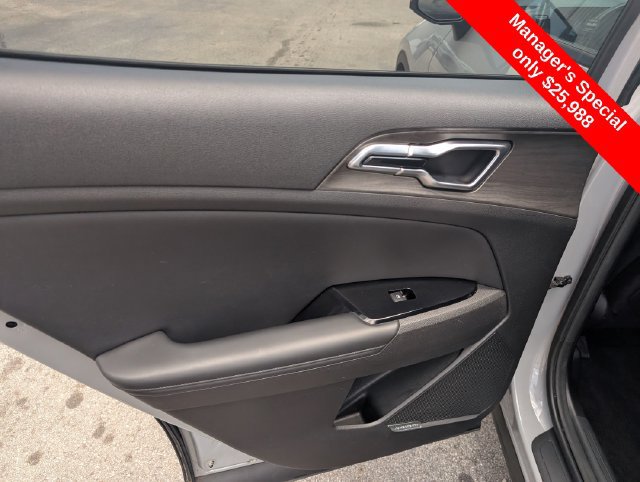 Used 2023 Kia Sportage X-Pro AWD/4WD image 10