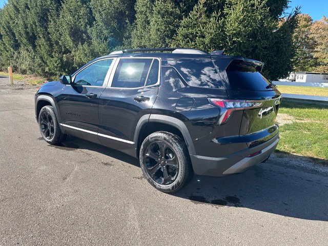 New 2027 Chevrolet Equinox LT w/ Midnight Edition AWD/4WD image 2