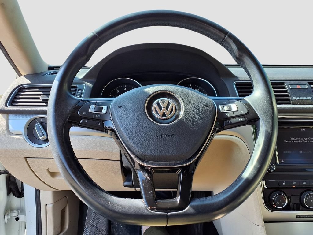 Used 2019 Volkswagen Passat 2.0T Wolfsburg w/ Wheels & Sunroof Package FWD image 26