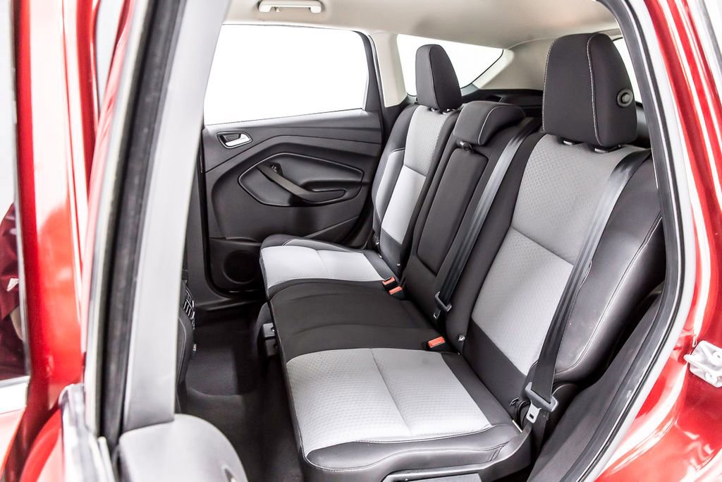 Used 2019 Ford Escape SE image 30