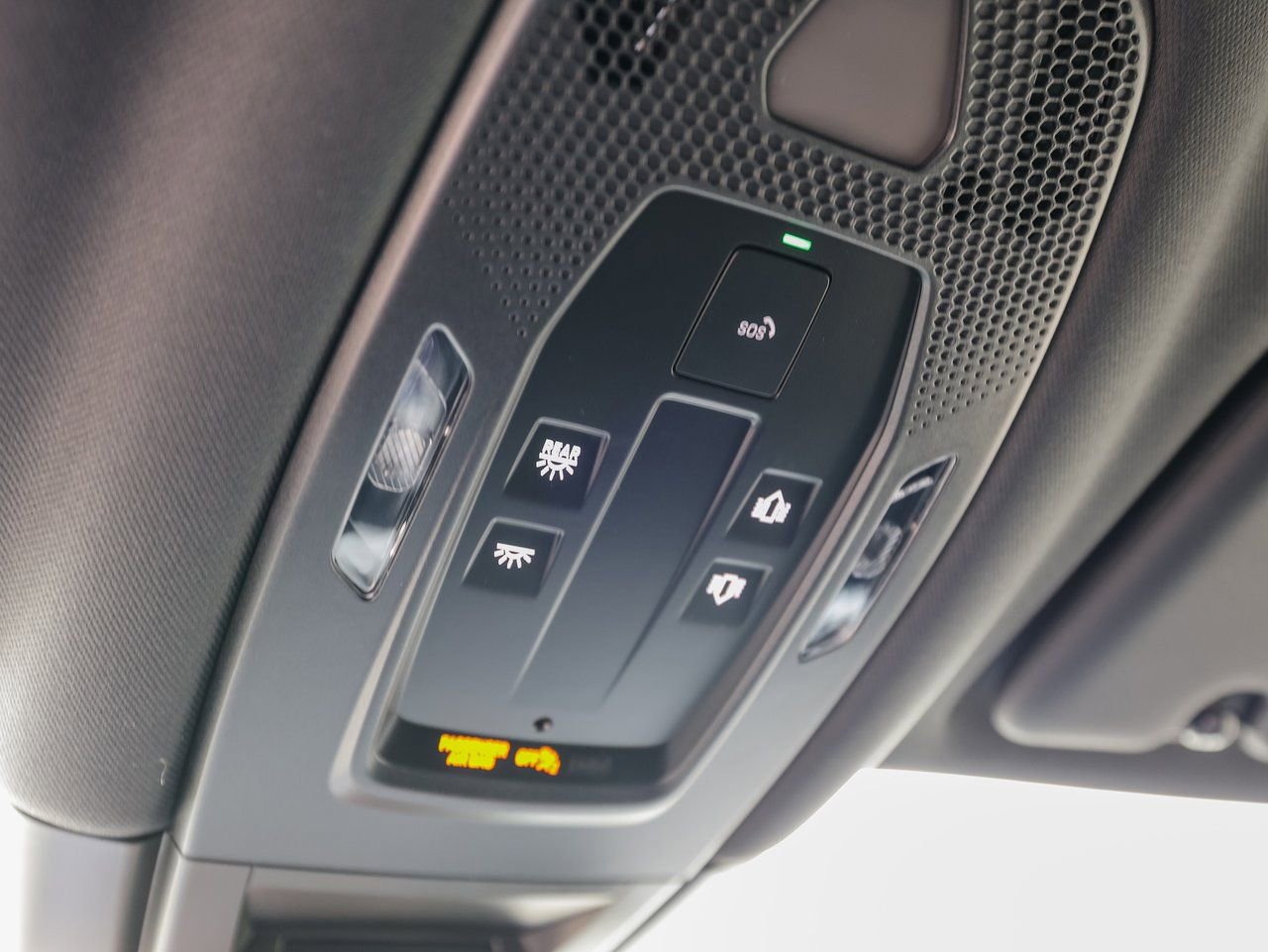 Certified 2026 Porsche Cayenne Coupe image 21