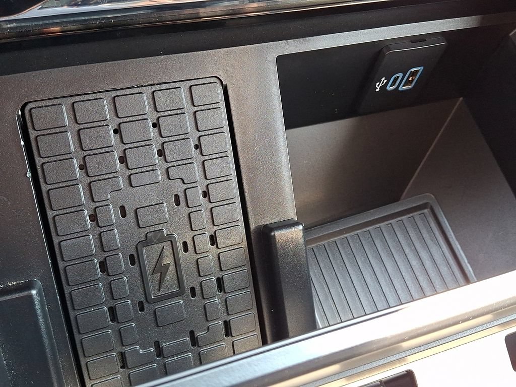 Used 2025 Ford F250 Lariat AWD/4WD image 28