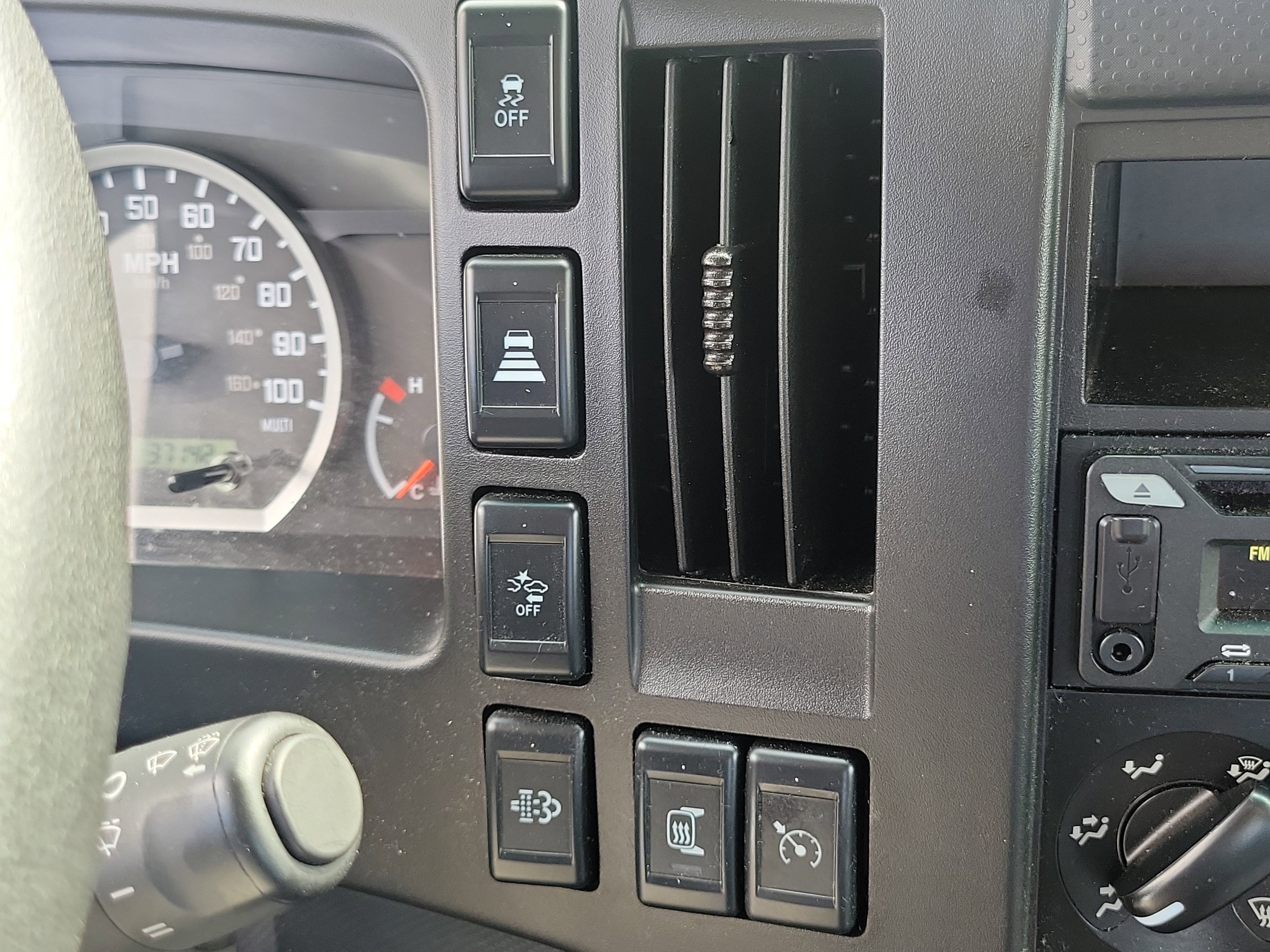 Used 2024 Isuzu NPR image 13