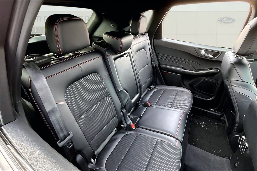 New 2026 Ford Escape ST-Line w/ Cold Weather Package image 11