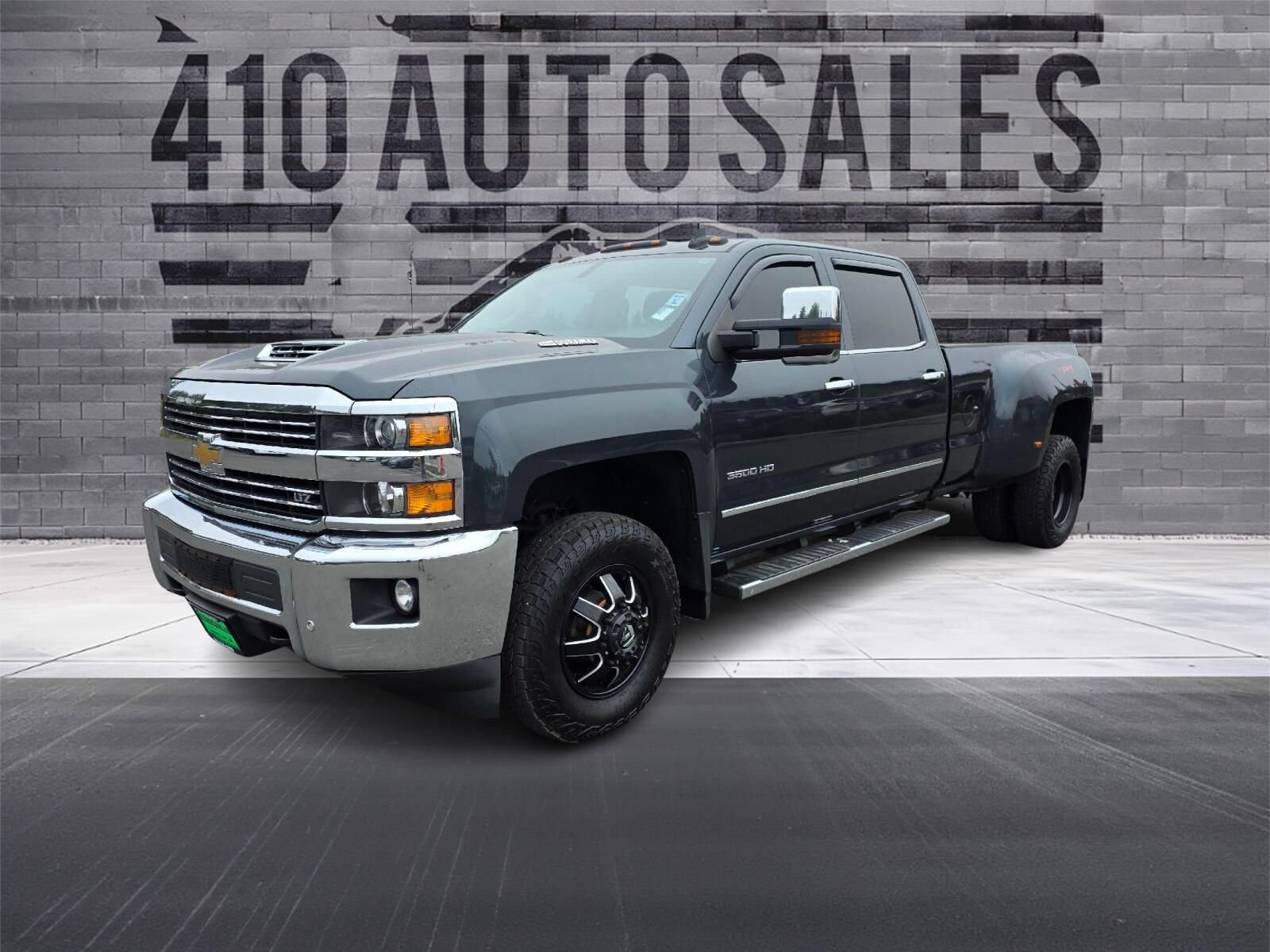 Used 2019 Chevrolet Silverado 3500 LTZ w/ Duramax Plus Package AWD/4WD image 7