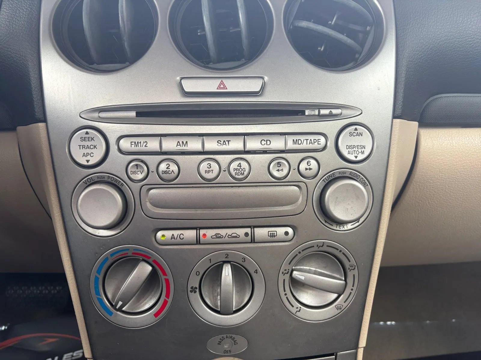 Used 2005 MAZDA MAZDA6 i FWD image 23