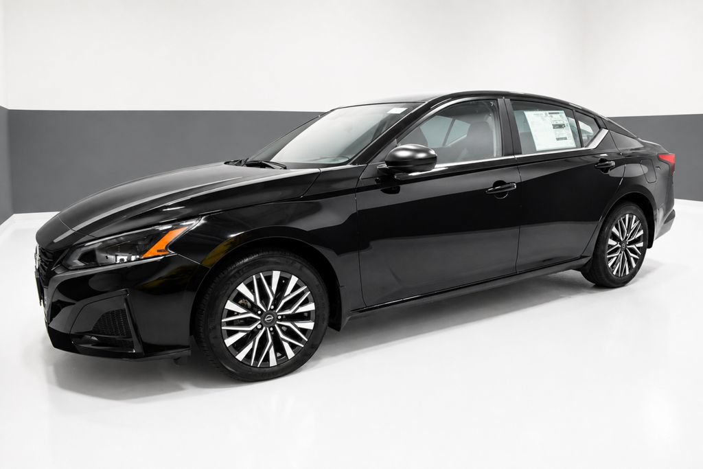 New 2026 Nissan Altima 2.5 SV AWD/4WD image 2