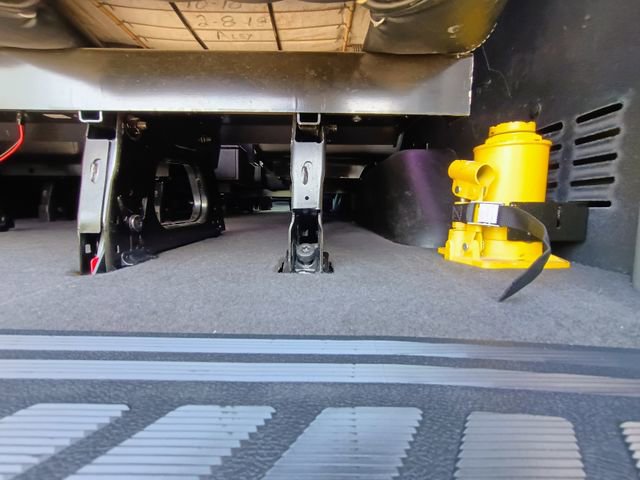 Used 2018 Ford Transit 350 XLT image 63