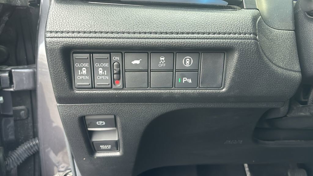 Certified 2024 Honda Odyssey Touring image 15