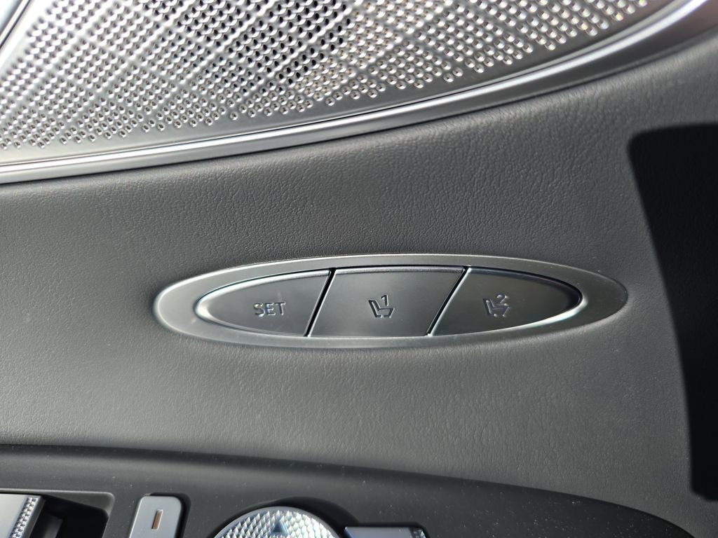 New 2026 Genesis GV70 2.5T Select image 14