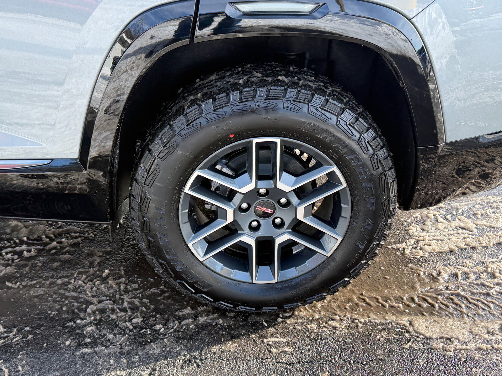 New 2026 GMC Terrain AT4 w/ Convenience Package III image 10