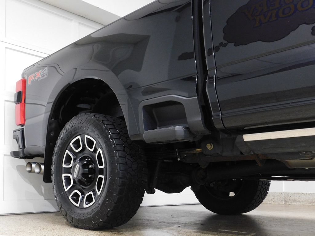 Used 2024 Ford F350 Platinum AWD/4WD image 12