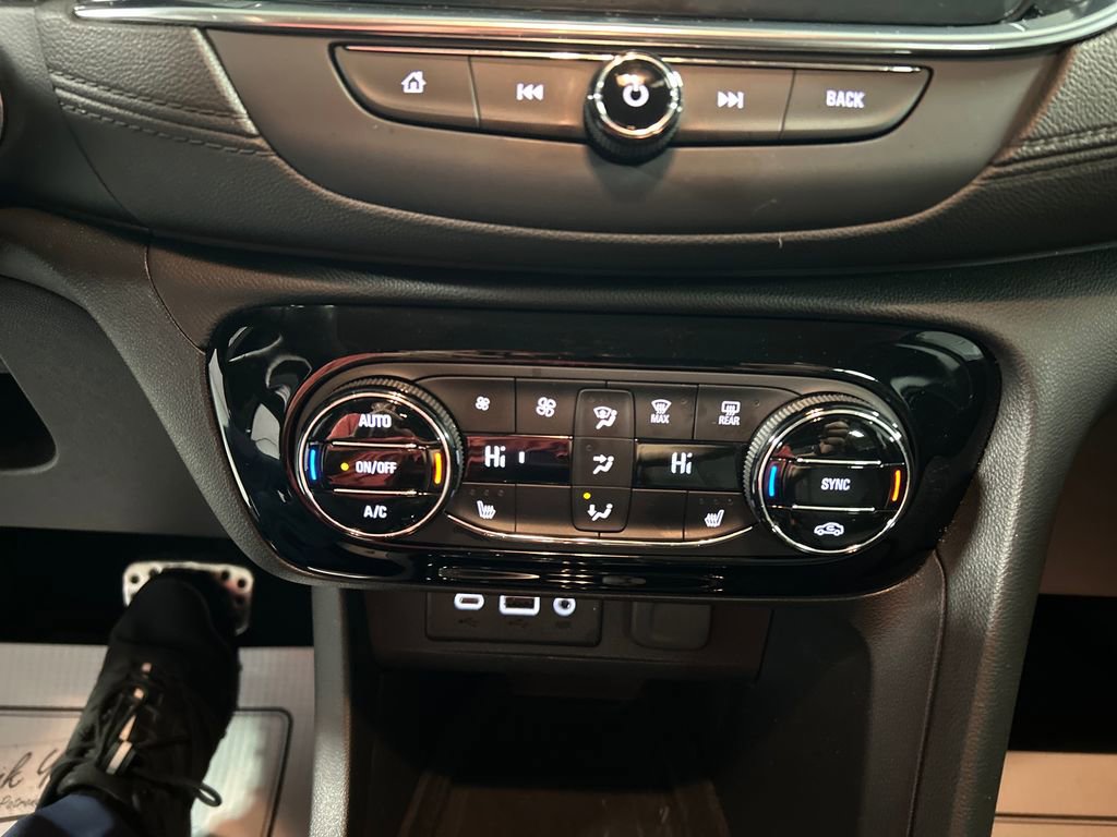 Used 2023 Buick Encore GX Select w/ Sport Touring Package FWD image 19