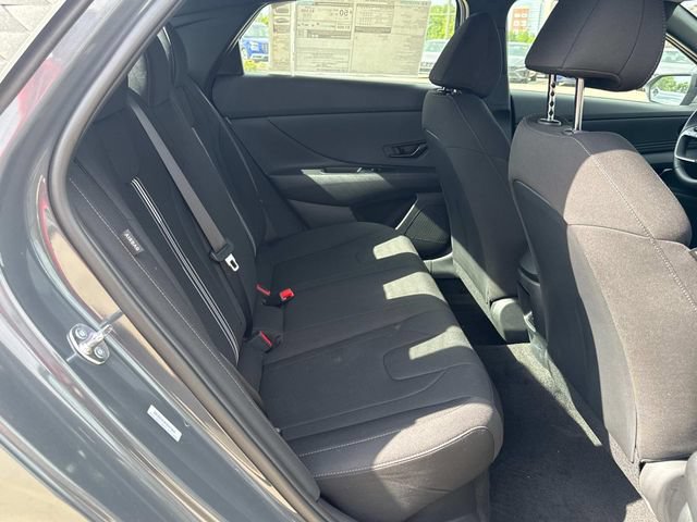 New 2026 Hyundai Elantra SEL FWD image 12