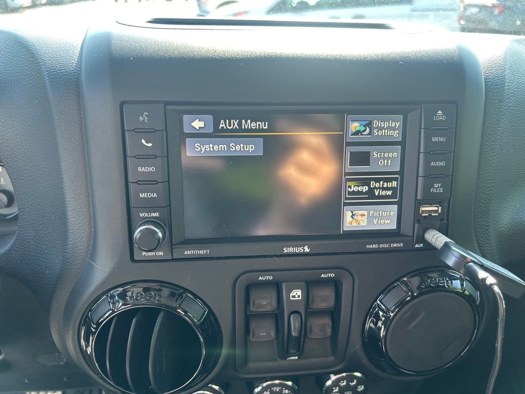 Used 2017 Jeep Wrangler Unlimited Sahara AWD/4WD image 24