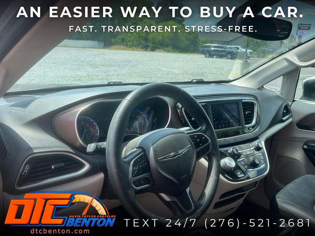 Used 2021 Chrysler Voyager Lxi FWD image 7