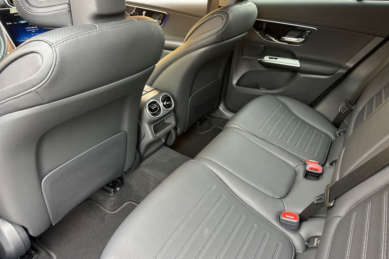 Certified 2026 Mercedes-Benz GLC 300 4MATIC image 11