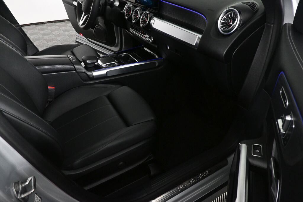 Certified 2023 Mercedes-Benz GLB 250 4MATIC image 22