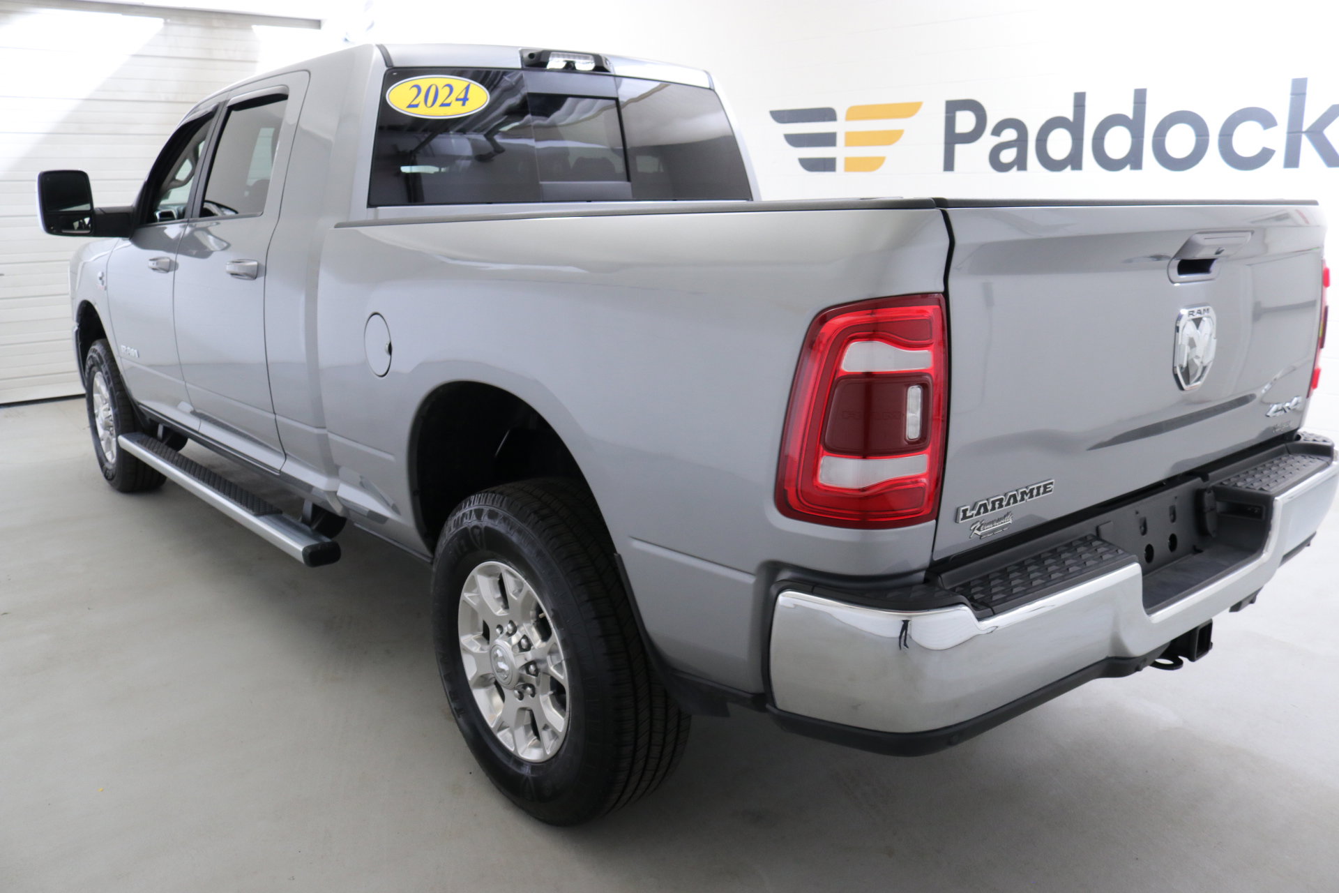 Used 2024 RAM 3500 Laramie w/ Chrome Bumper Package image 6