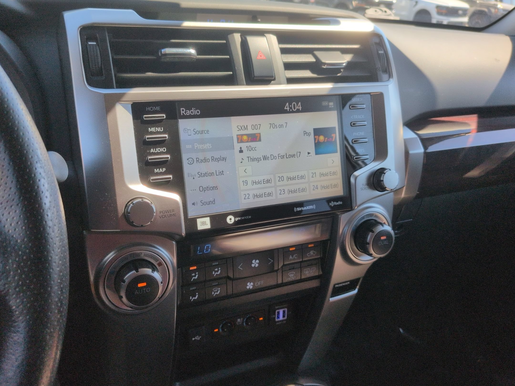 Used 2020 Toyota 4Runner Limited AWD/4WD image 22