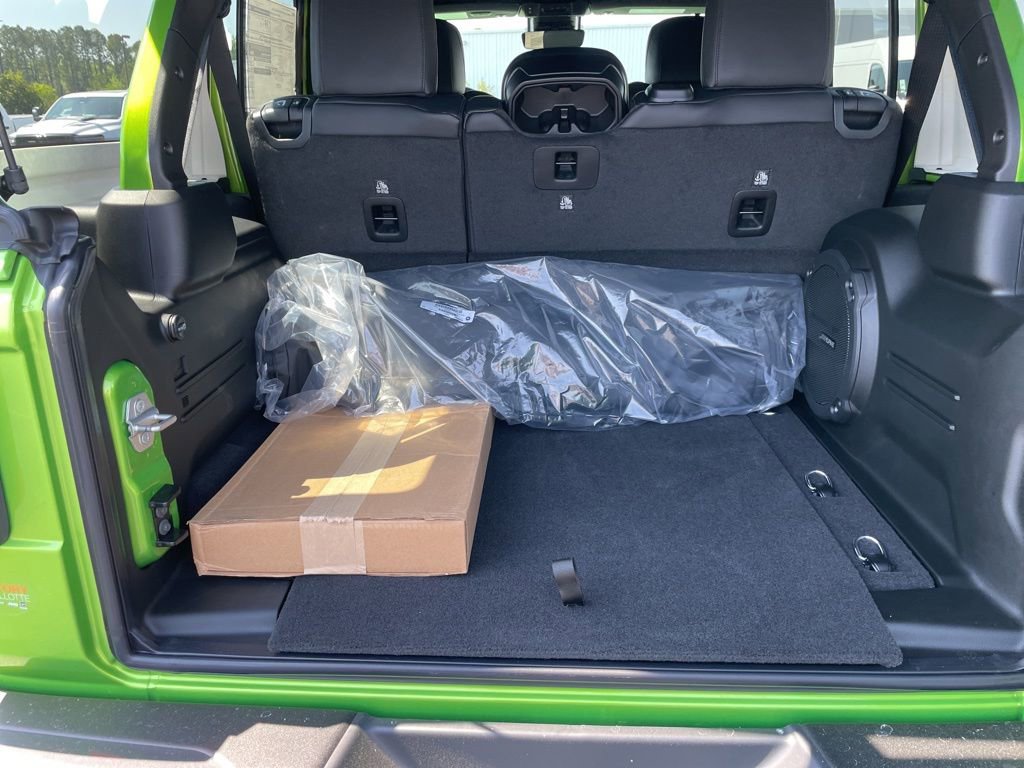 New 2025 Jeep Wrangler Unlimited Rubicon 392 image 14