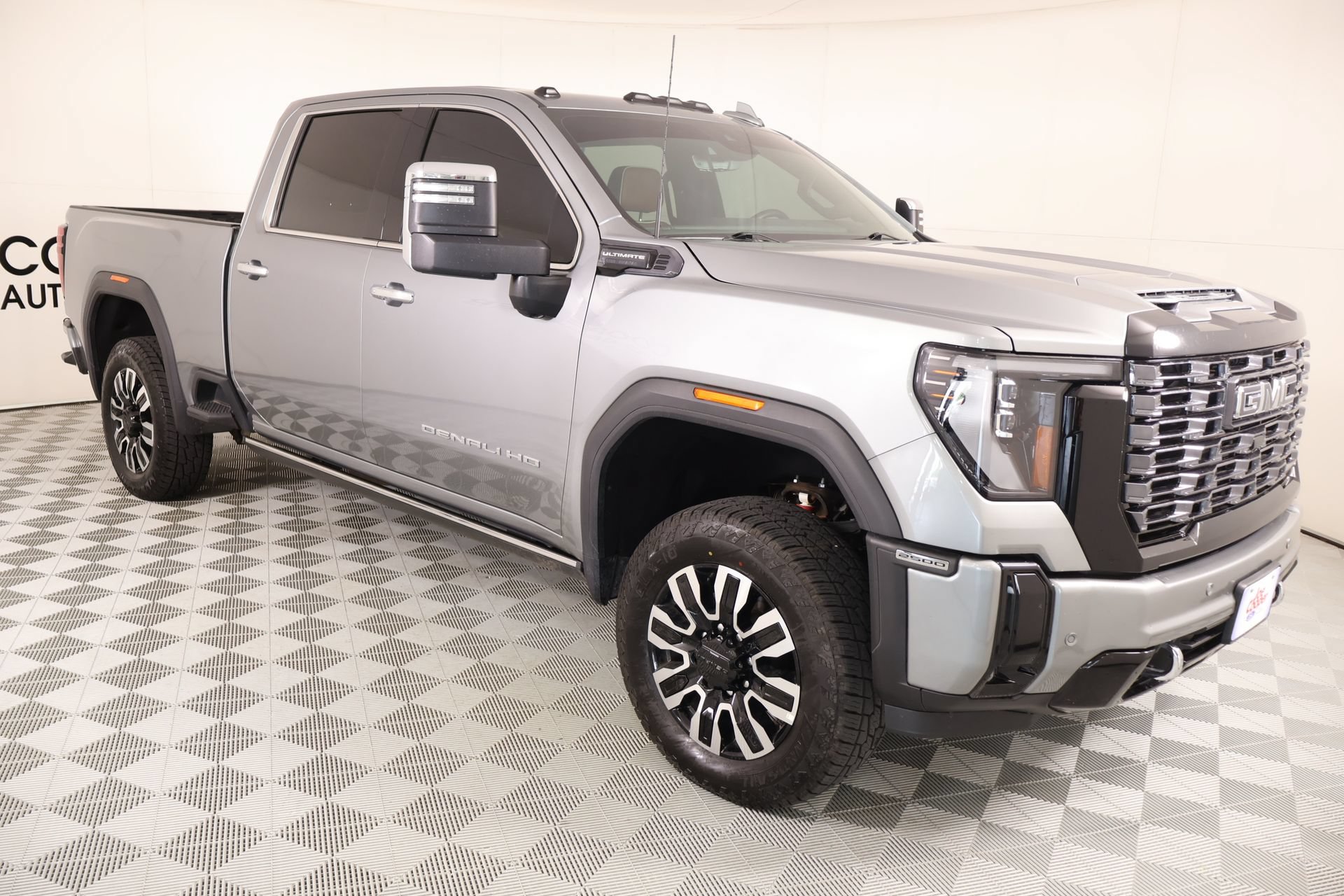 Used 2025 GMC Sierra 2500 Denali Ultimate AWD/4WD video 1