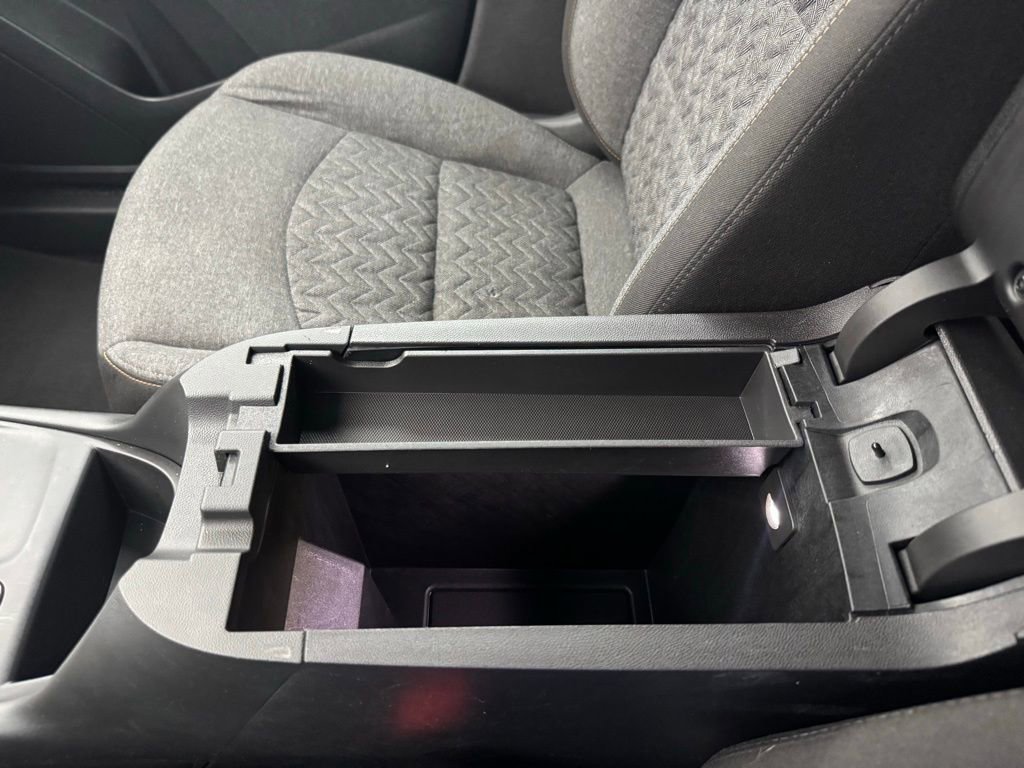 Used 2024 Chevrolet Equinox LT image 29