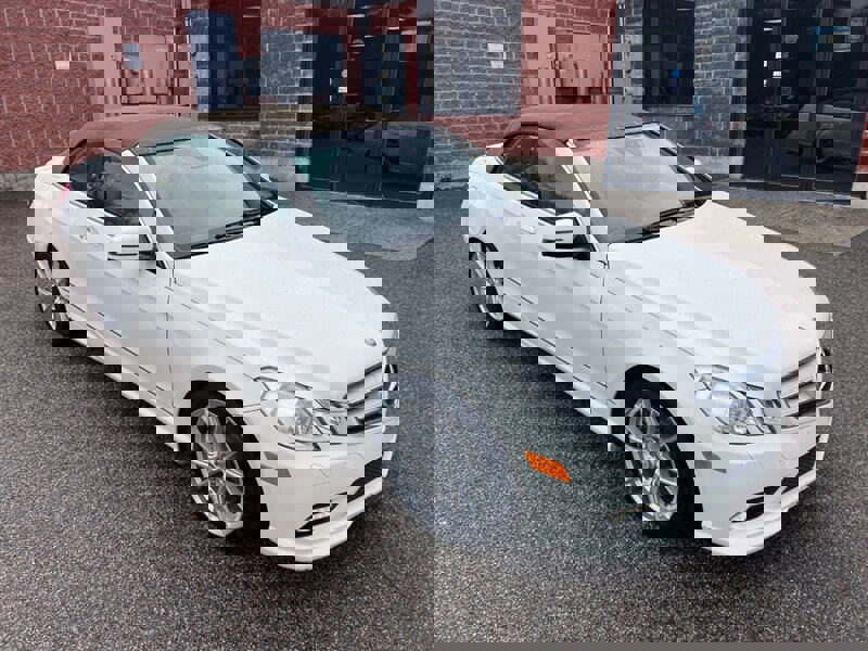 Used 2011 Mercedes-Benz E 550 Cabriolet image 7