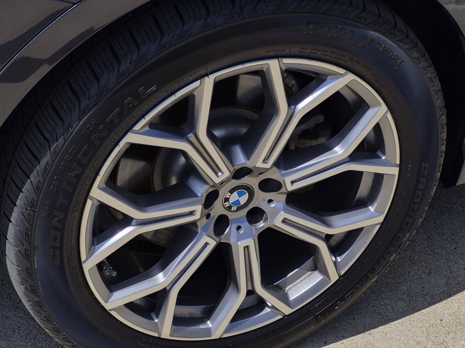 Used 2019 BMW X7 xDrive40i w/ Premium Package AWD/4WD image 7