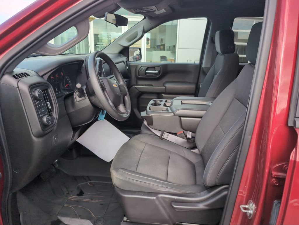 Used 2020 Chevrolet Silverado 1500 Custom w/ Custom Value Package image 15