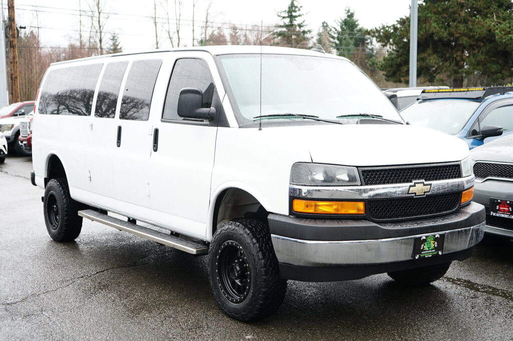 Used 2019 Chevrolet Express 3500 LT w/ LT Preferred Equipment Group image 7