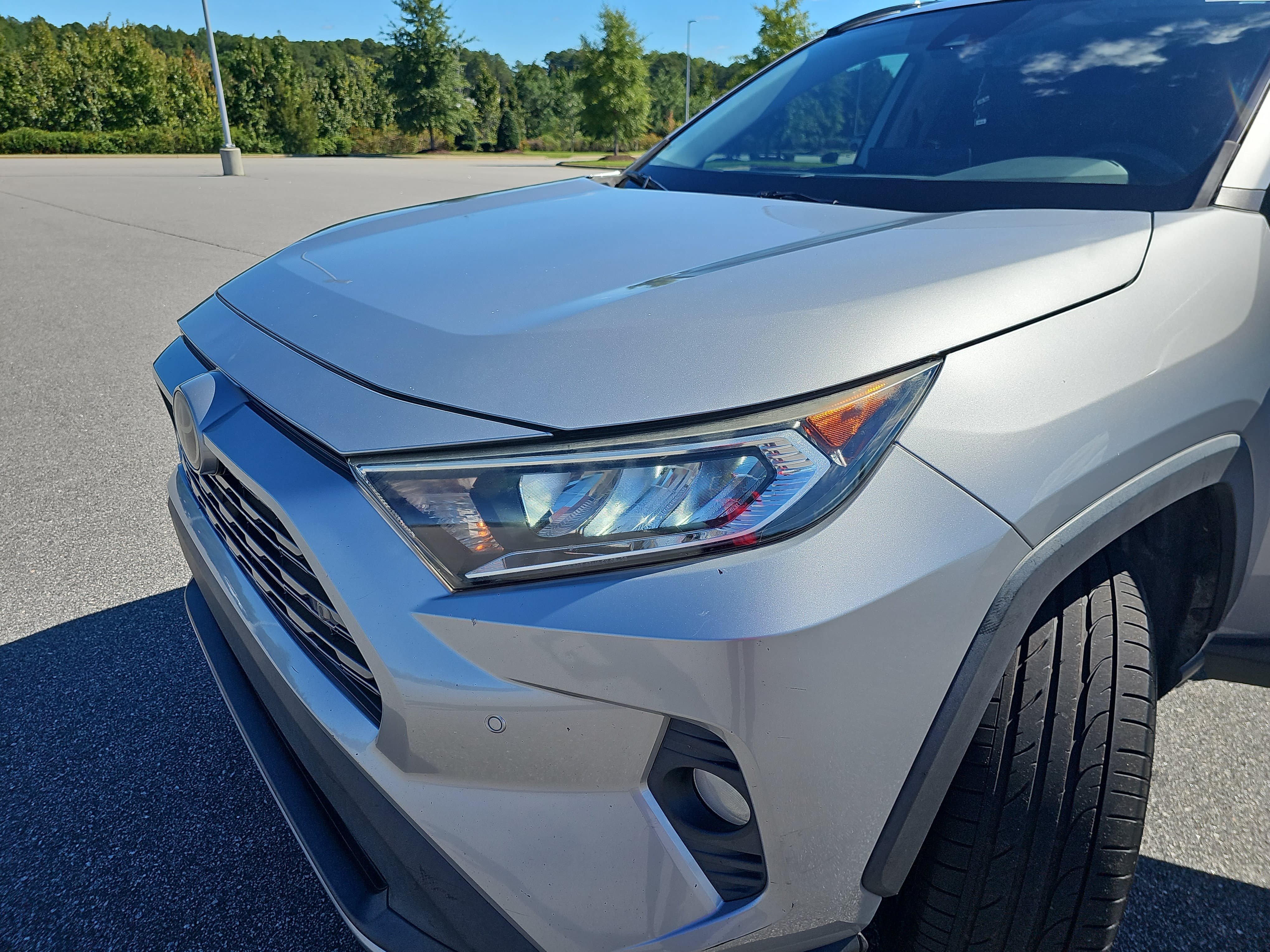 Used 2019 Toyota RAV4 Limited FWD image 33
