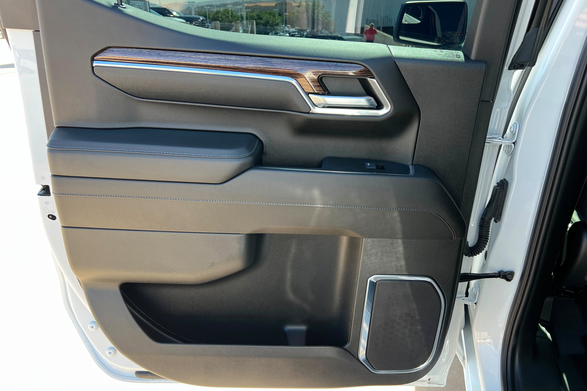 Used 2025 GMC Sierra 1500 Elevation w/ X31 Off-Road Package AWD/4WD image 19