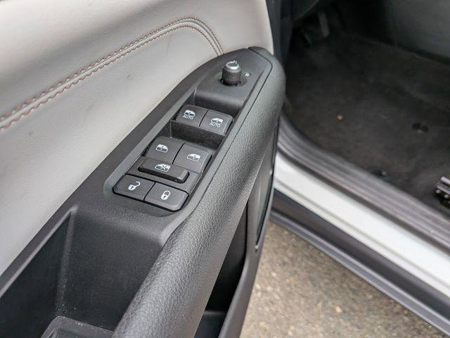 Certified 2022 Jeep Compass Limited image 11