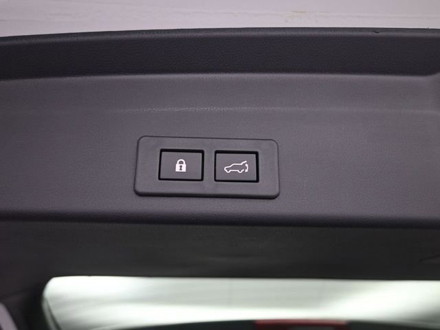 Certified 2025 Subaru Ascent Bronze Edition w/ Onyx Package image 36