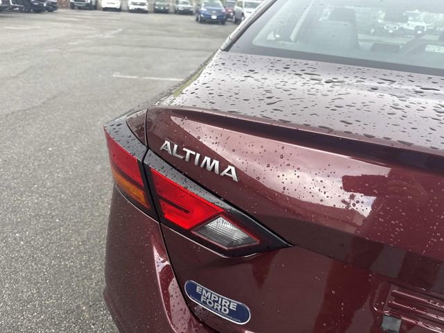 Used 2024 Nissan Altima 2.5 SV image 5