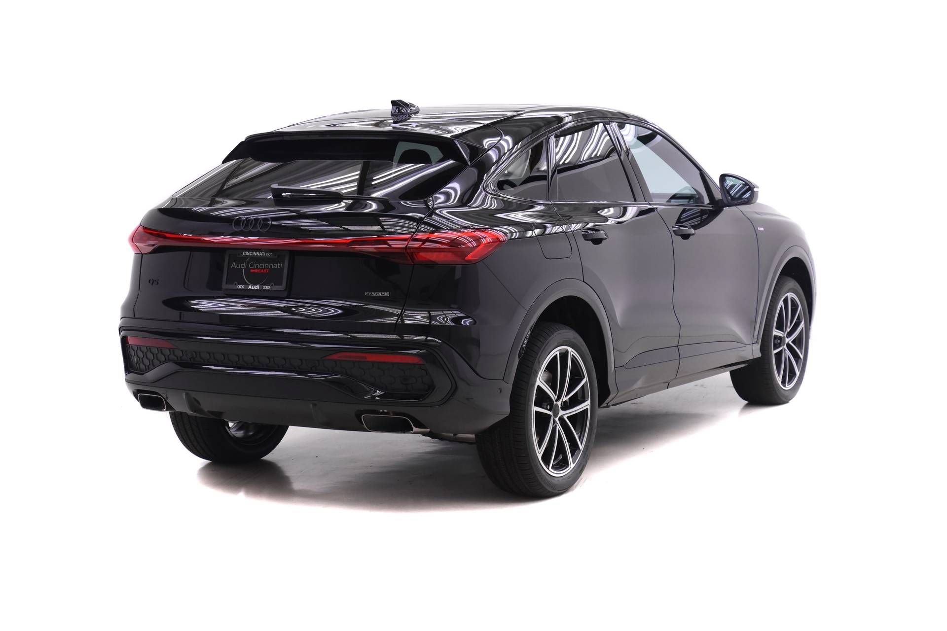 New 2026 Audi Q5 Premium Plus AWD/4WD image 4
