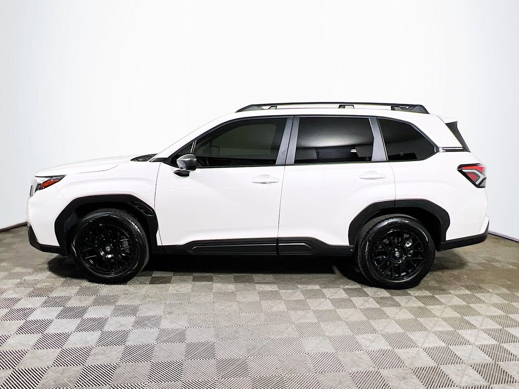 Used 2025 Subaru Forester Premium AWD/4WD image 4