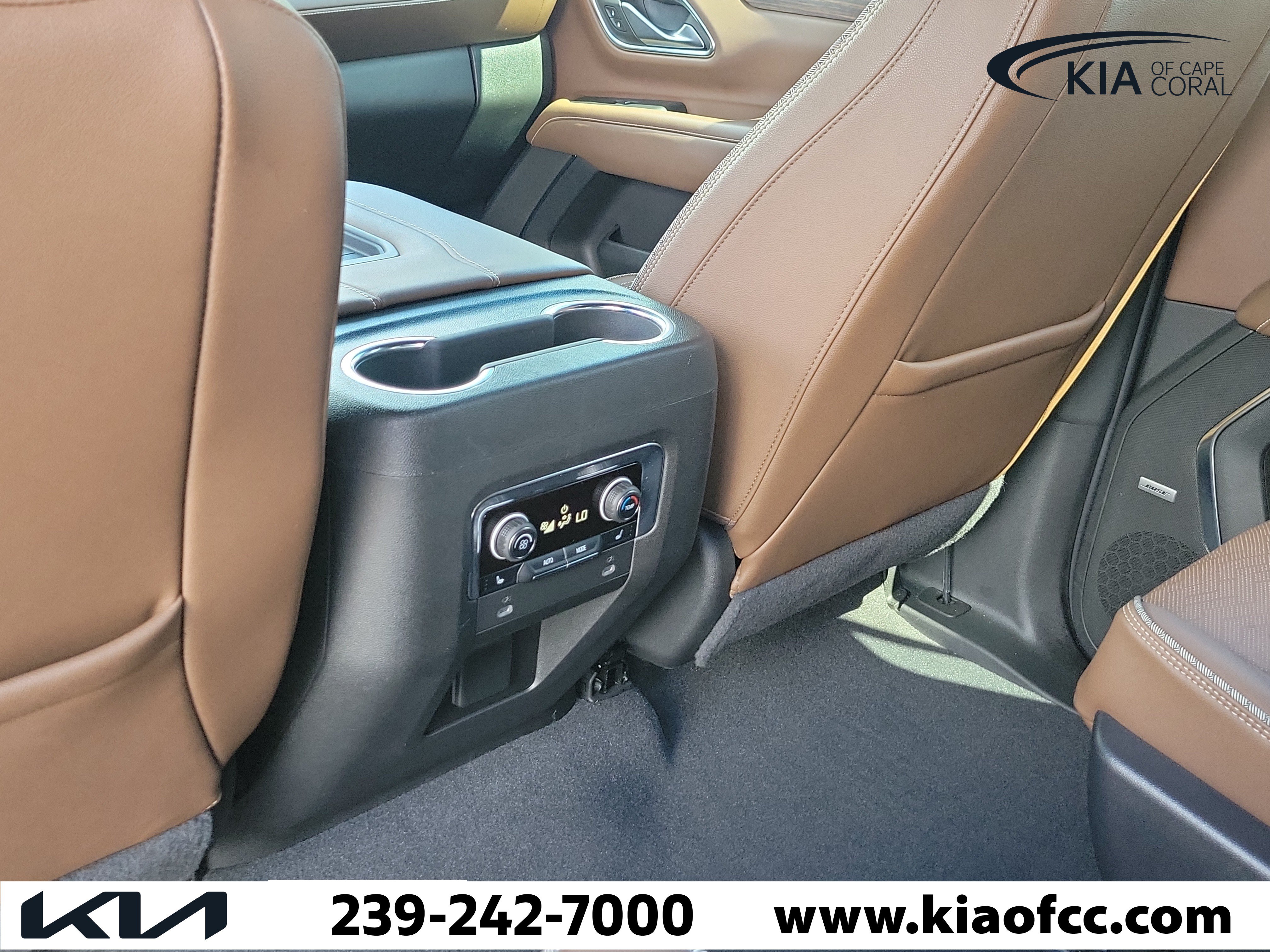 Used 2022 Chevrolet Suburban High Country RWD image 15