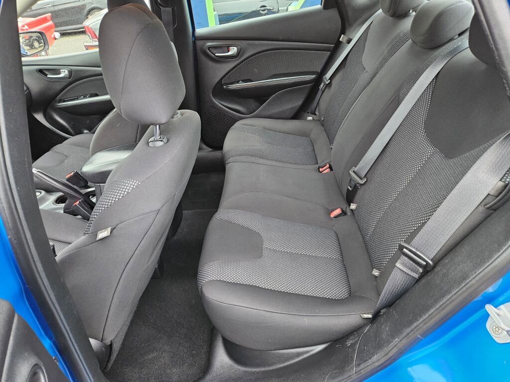 Used 2015 Dodge Dart SE w/ Convenience Group FWD image 11