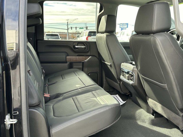 Used 2022 GMC Sierra 3500 Denali image 17